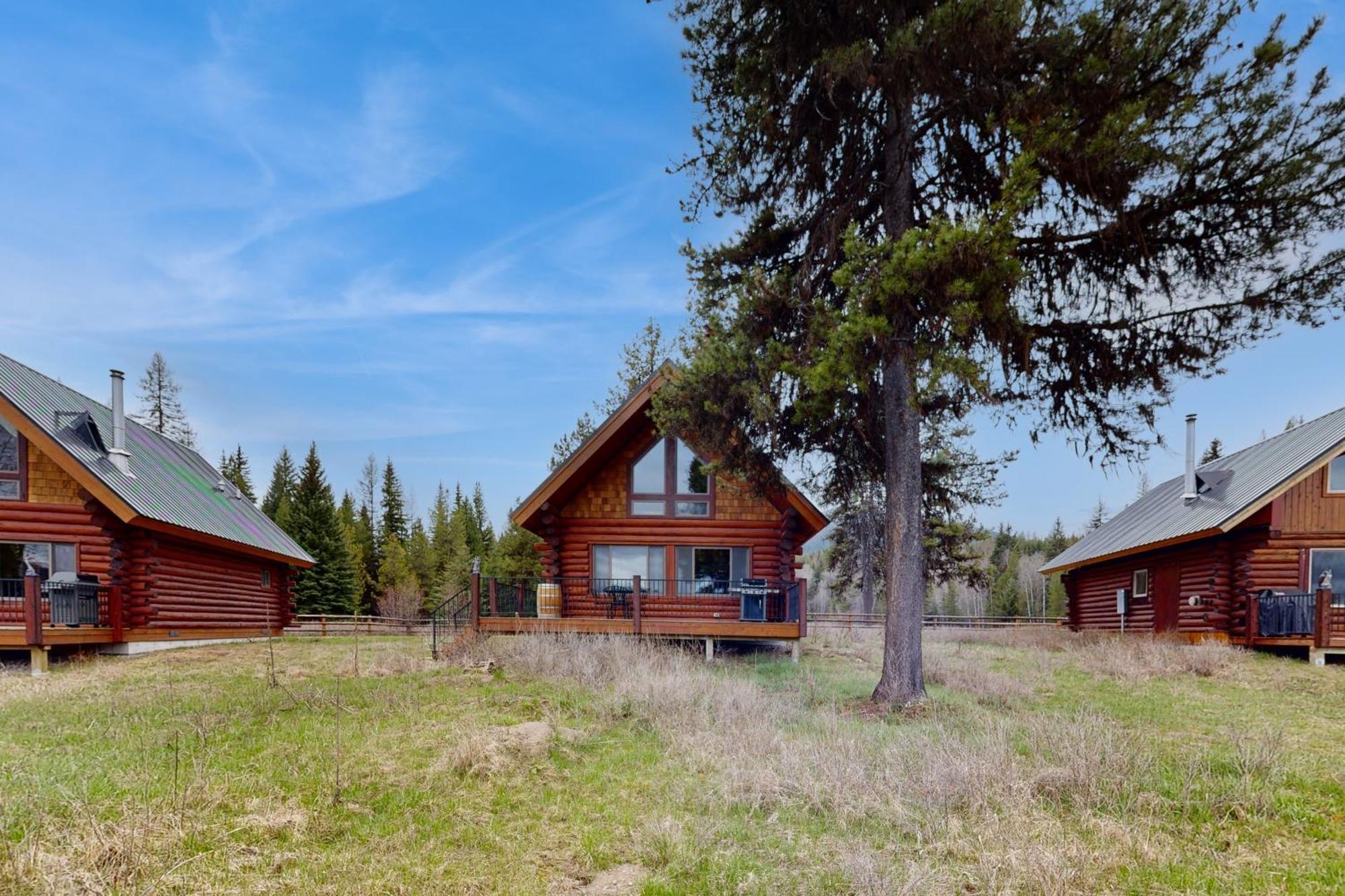 Cabin 2 - Pronghorn Villa Polebridge Exterior photo